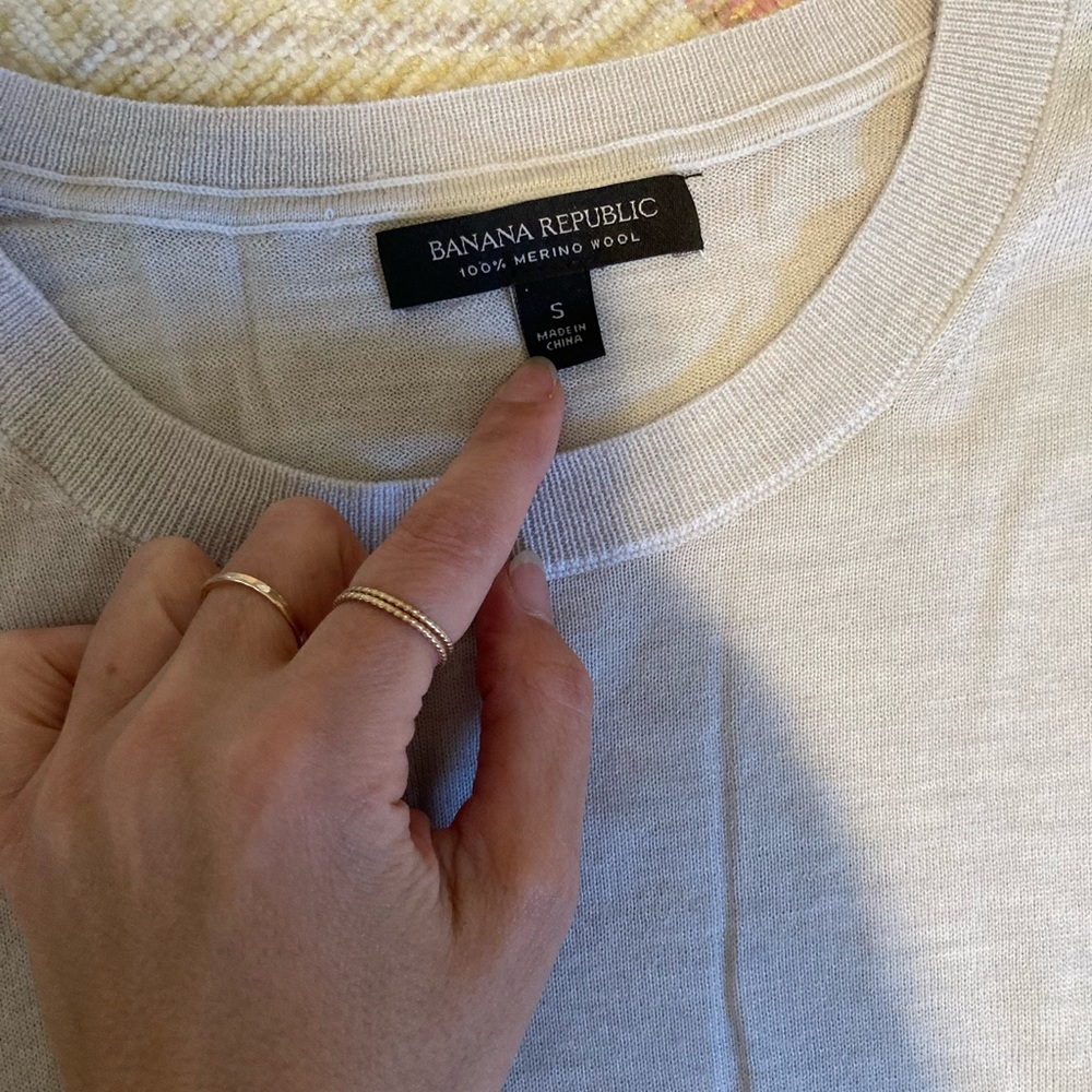 Banana Republic 100% Merino Wool Sweater (small)